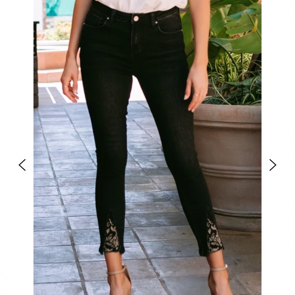 Amaryllis Gold Leaf Black Skinny Jeans
